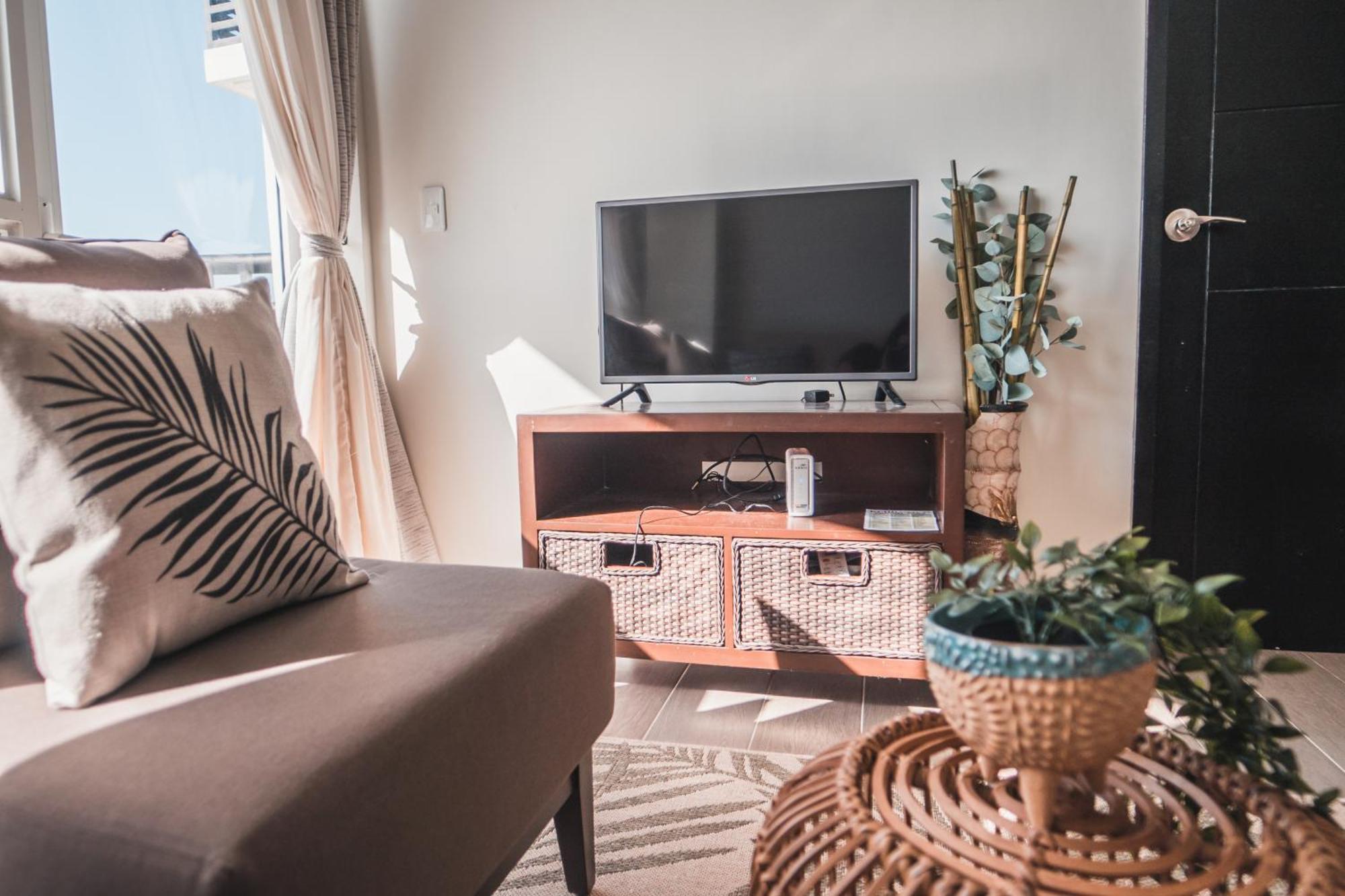 Modern Tropical Luxe Apartment - Boracay Newcoast Yapak Bagian luar foto